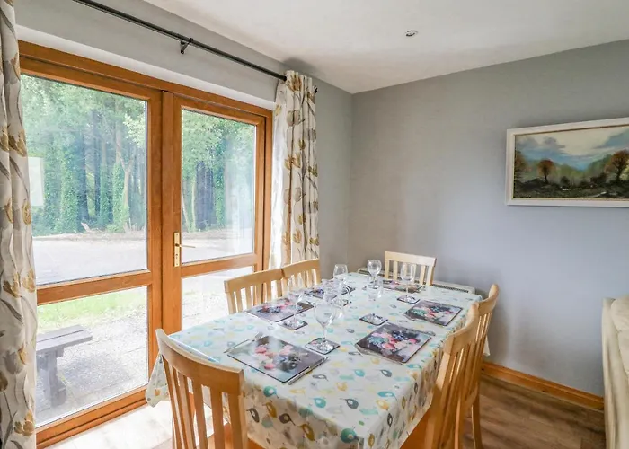 14 Leisure Village * Sneem