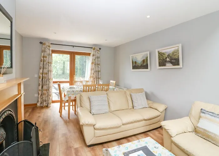 14 Leisure Village * Sneem